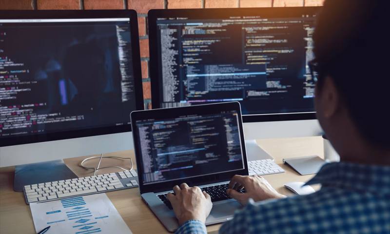 数据科学选型:R与Python如何赋能温江区网站建设?